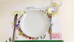 Mit einem Tischset und Bittgebet das gemeinsame Essen am Familientisch starten